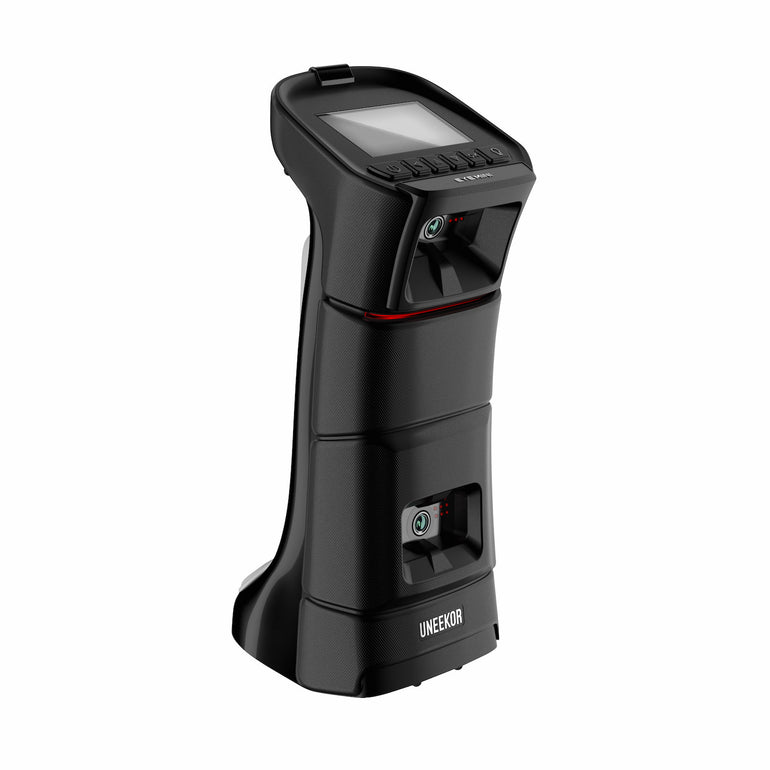 Uneekor Eye Mini Retractable Golf Simulator